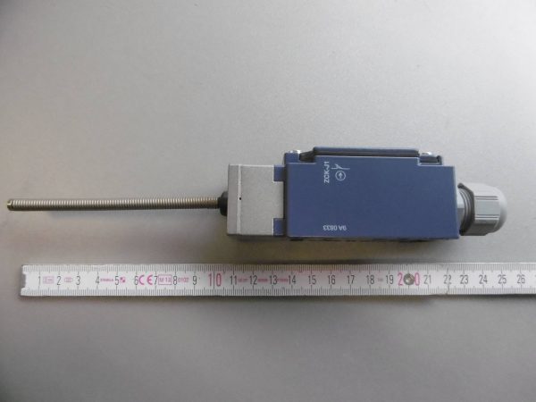 Positionsschalter XCK-J mit Betätigungs-Komponente ZCK-E08 - Federstab